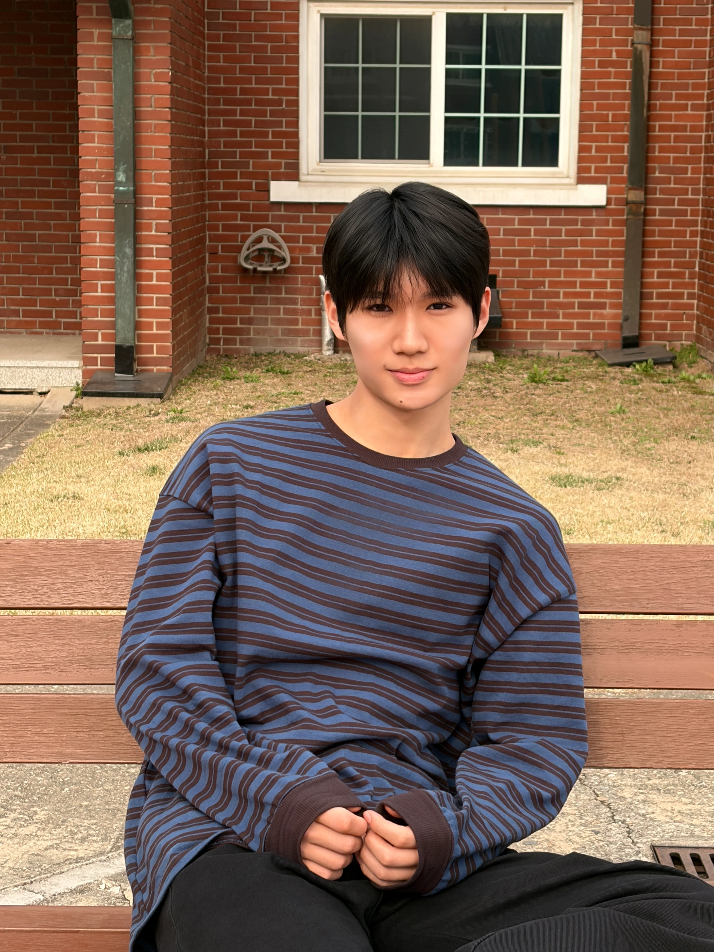 DAYSTAND 미드나잇 스트라이프 박시 롱슬리브 추가 이미지 3