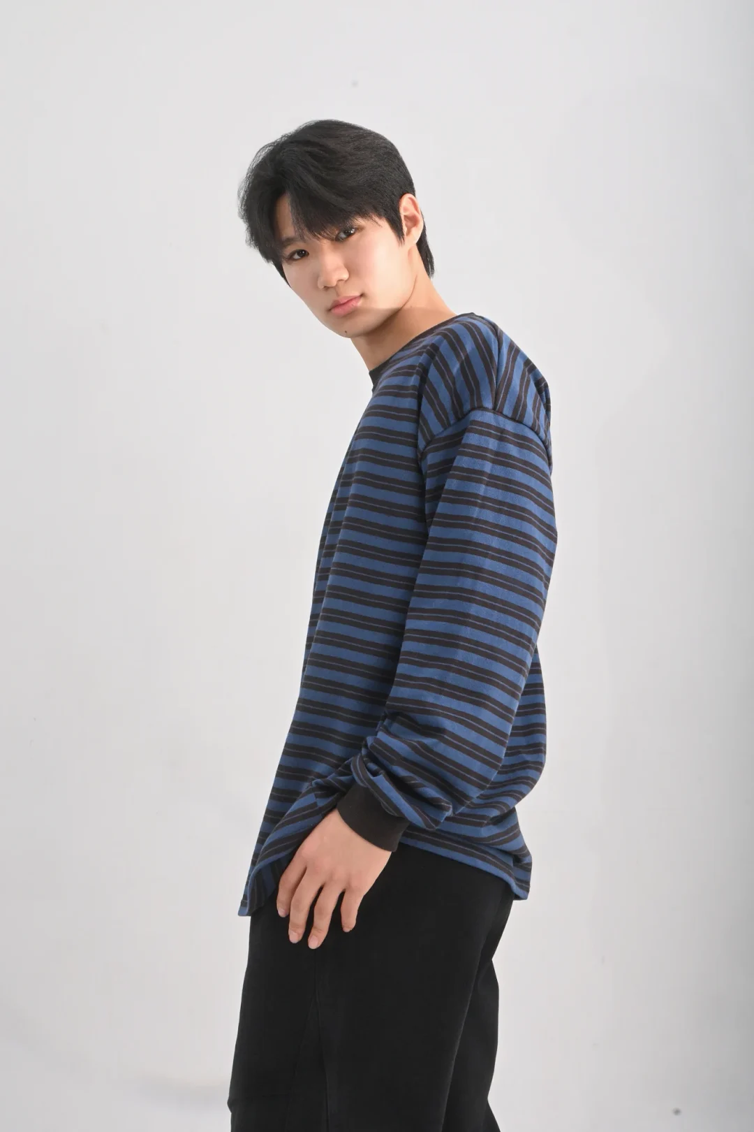DAYSTAND 네이비 스트라이프 오버핏 롱슬리브 추가 이미지 13