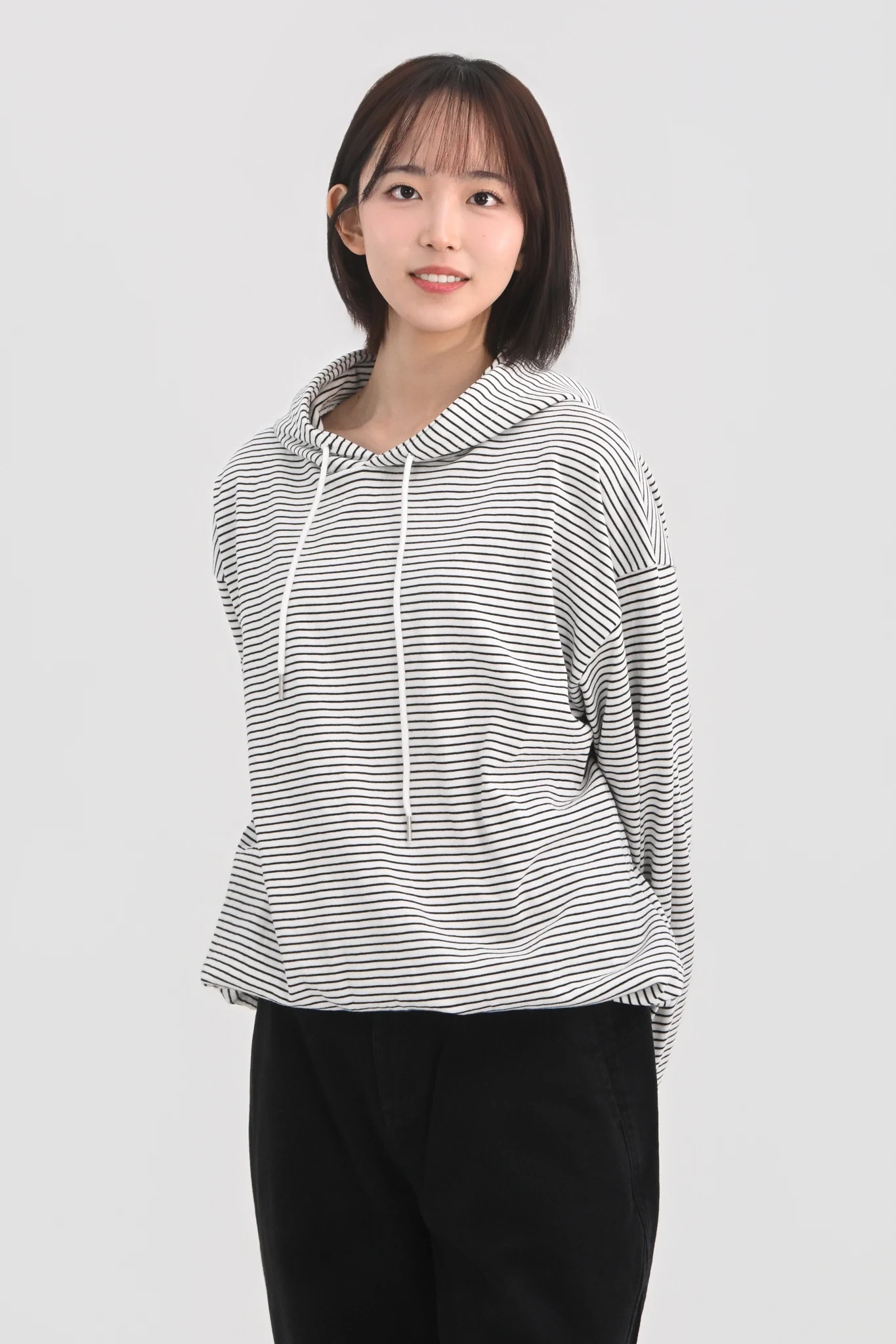 DAYSTAND 슬림 스트라이프 루즈 후드 티셔츠 추가 이미지 6