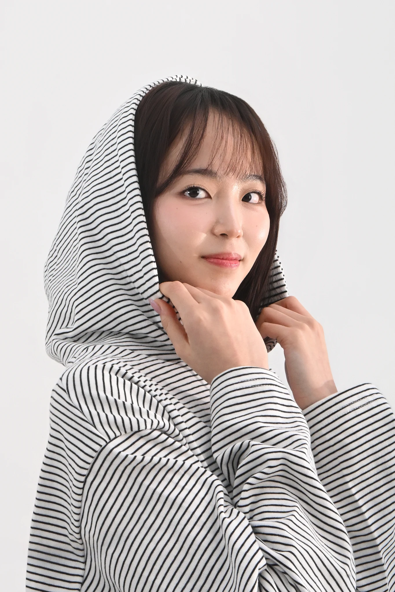 DAYSTAND 슬림 스트라이프 루즈 후드 티셔츠 추가 이미지 7