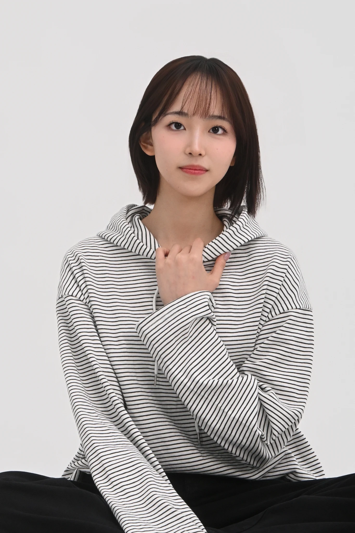 DAYSTAND 슬림 스트라이프 루즈 후드 티셔츠 추가 이미지 9