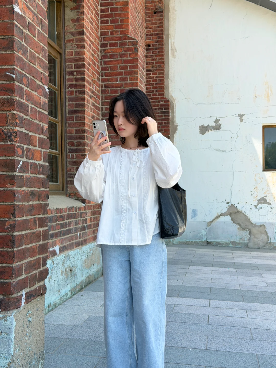 DAYSTAND 메로우 핀턱 리본 블라우스 추가 이미지 3